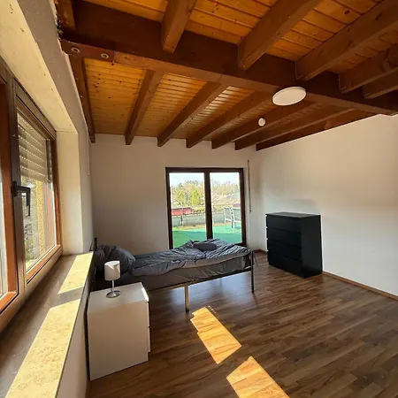 Heu1- Spacious-city With Terrace In * Heusenstamm